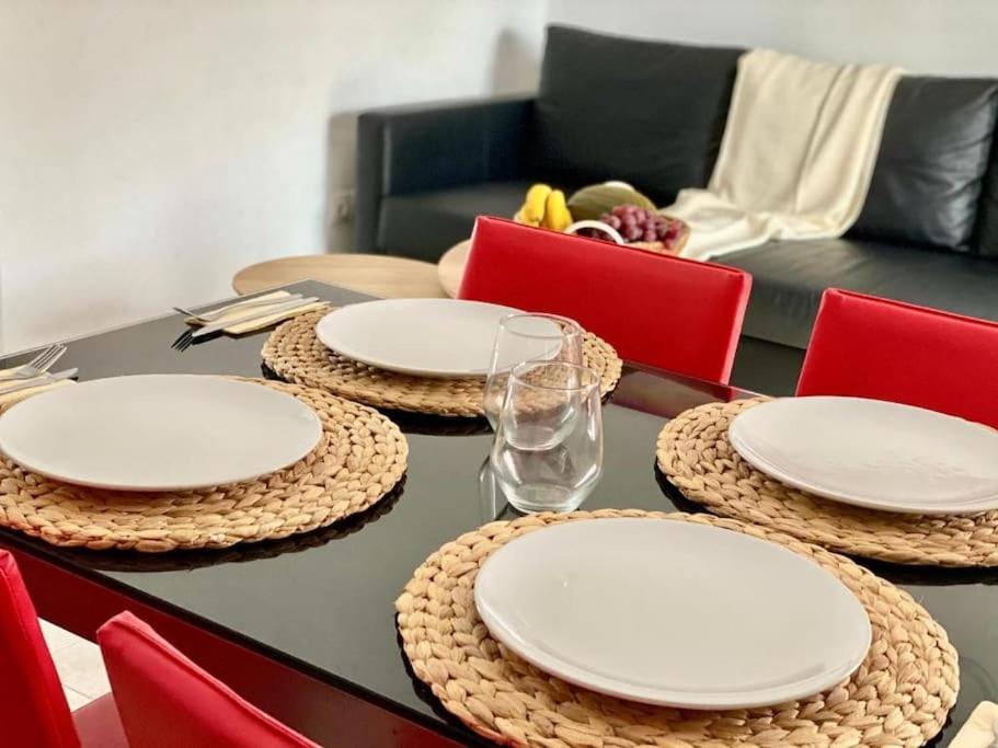 Pequeno Bungalow Firt Line Of The Sea Costa Teguise Luaran gambar