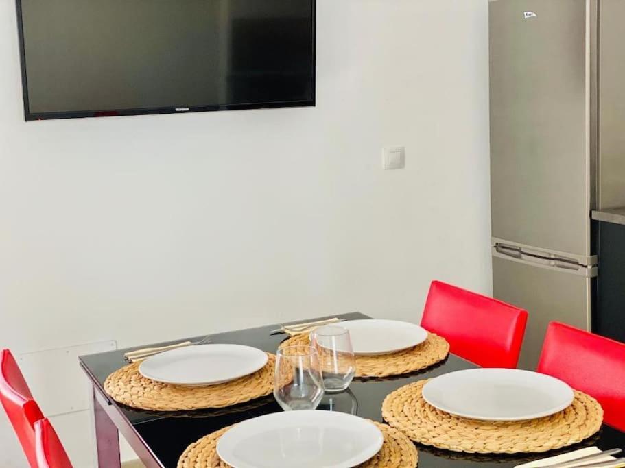 Pequeno Bungalow Firt Line Of The Sea Costa Teguise Luaran gambar